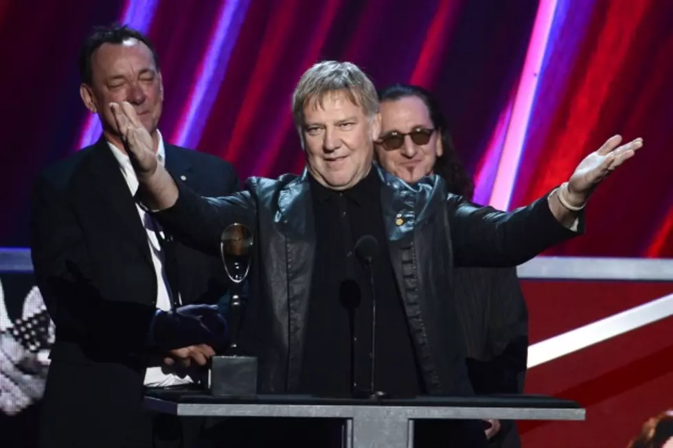 Geddy Lee ‘Wanted to Kill’ Alex Lifeson During Rush’s HOF Induction