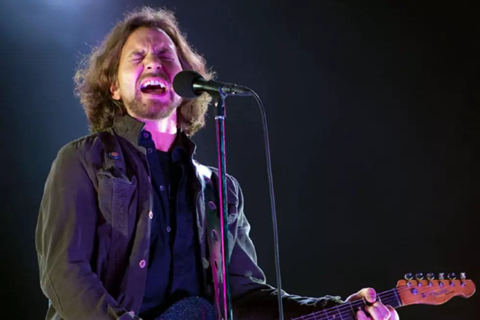Pearl Jam Make 8-Year-Old Fan’s First Concert Totally Awesome