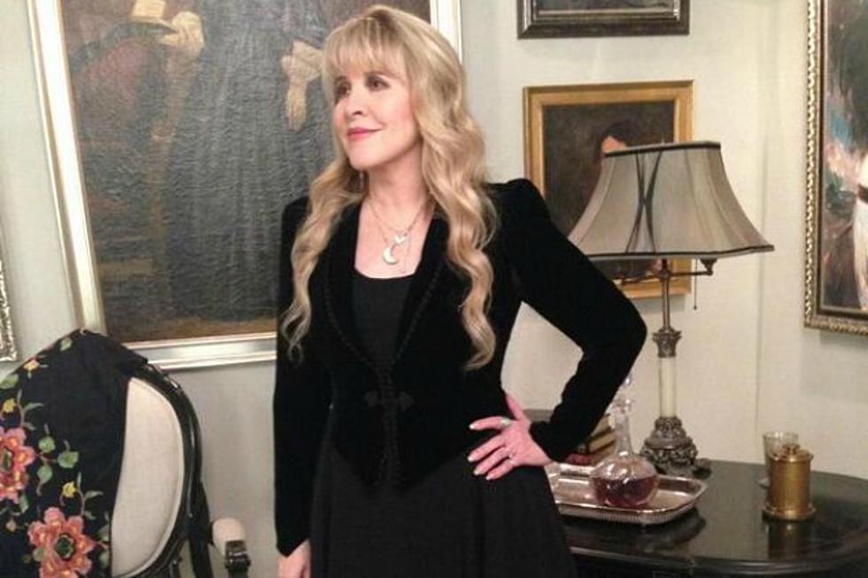 See Stevie Nicks on the Set of &#8216;American Horror Story&#8217;