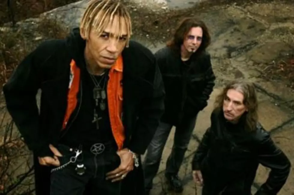 King’s X Frontman Dug Pinnick Rushed to Hospital After Concert