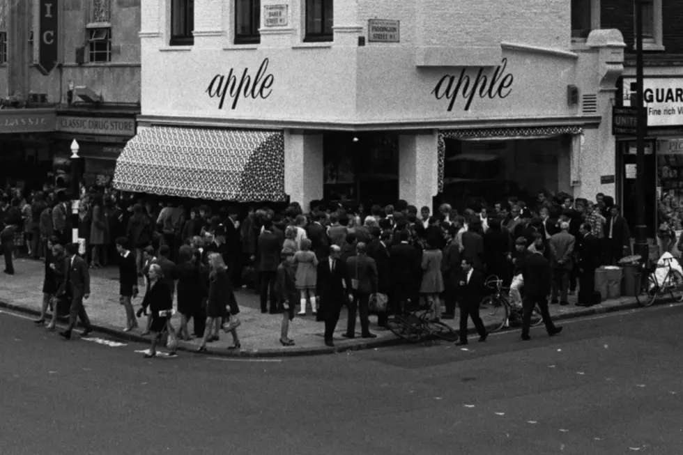 7 December 1967: The Apple Boutique opens