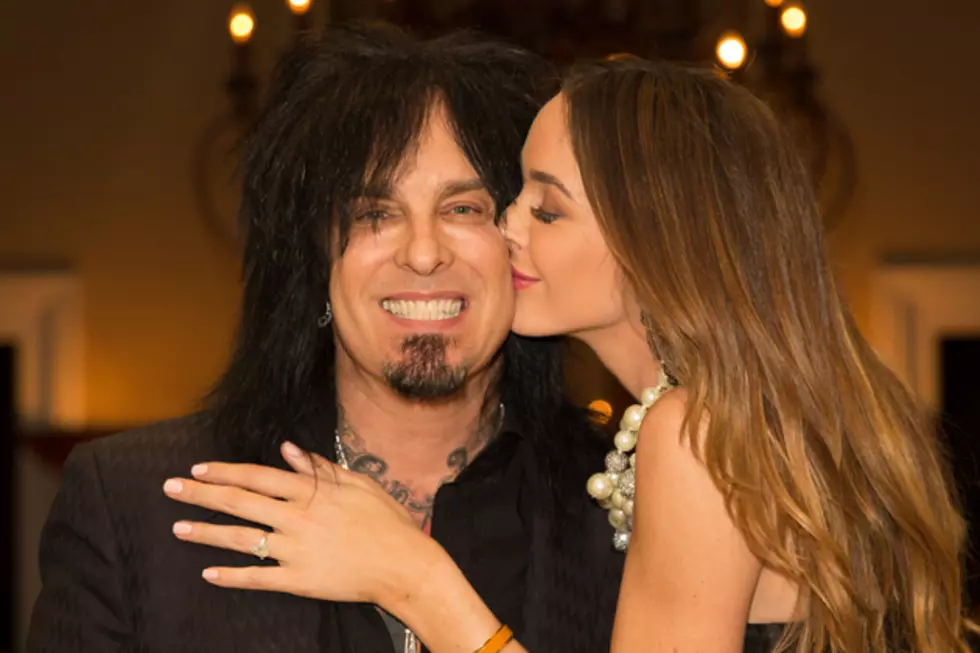 Nikki Sixx Gets Married to Courtney Bingham