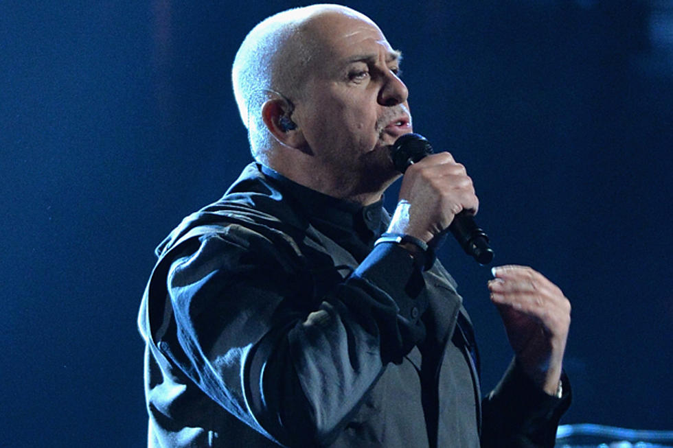 Peter Gabriel Performs Three Songs at Rock and Roll Hall of Fame Induction