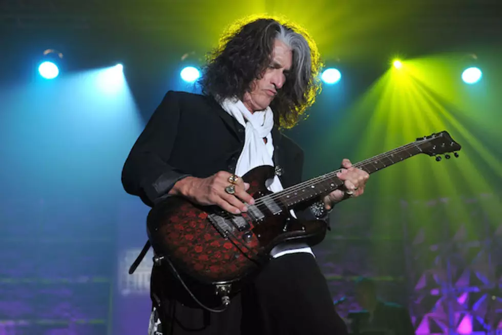 Joe Perry To Write Memoir 