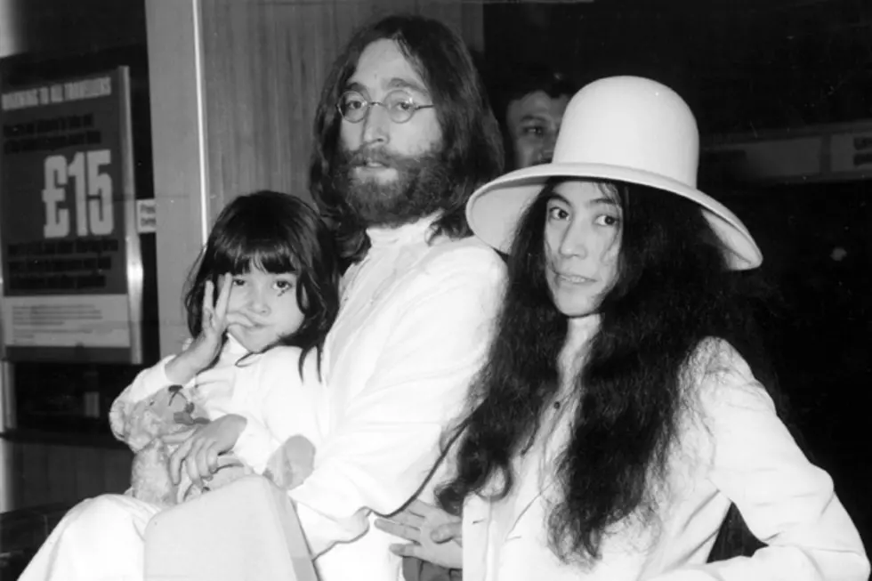 45 Years Ago: John Lennon and Yoko Ono Record &#8216;Give Peace a Chance&#8217; at Montreal Bed-In