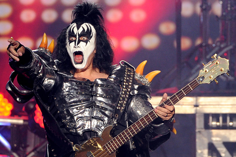 Gene Simmons to Write Book About Business