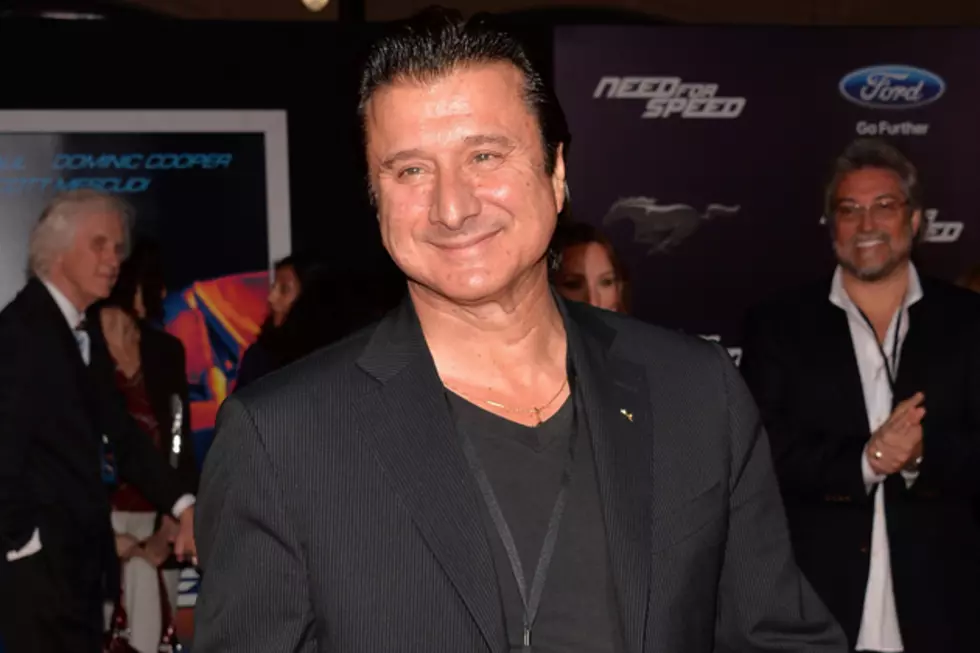 Steve Perry Makes Third Live Appearance, Plays Journey’s ‘Lights’ This Time