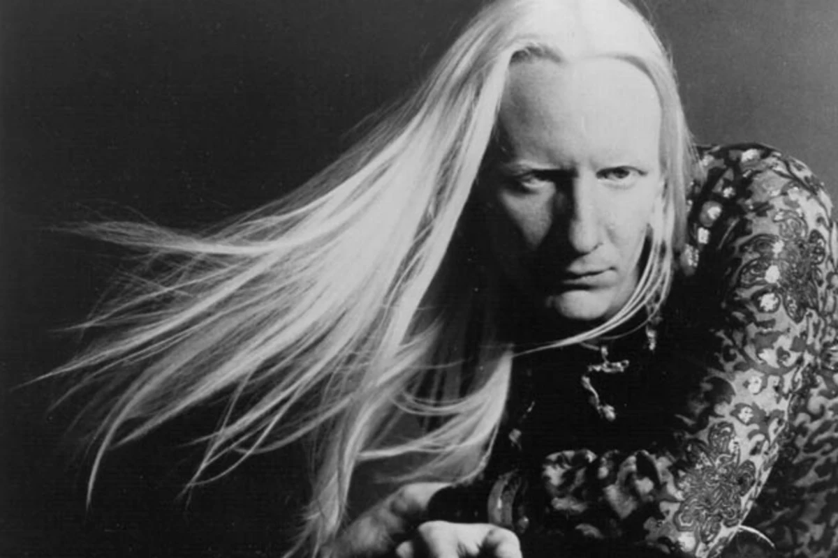 Johnny Winter Dies at Age 70