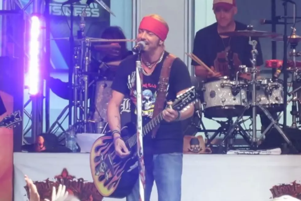 Bret Michaels Overcomes Guitar Malfunction During 'Fox & Friends' Appearance