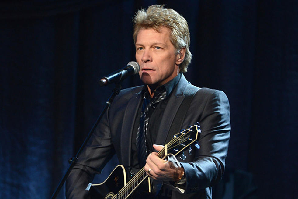 Jon Bon Jovi Tries to Defuse Bills Controversy