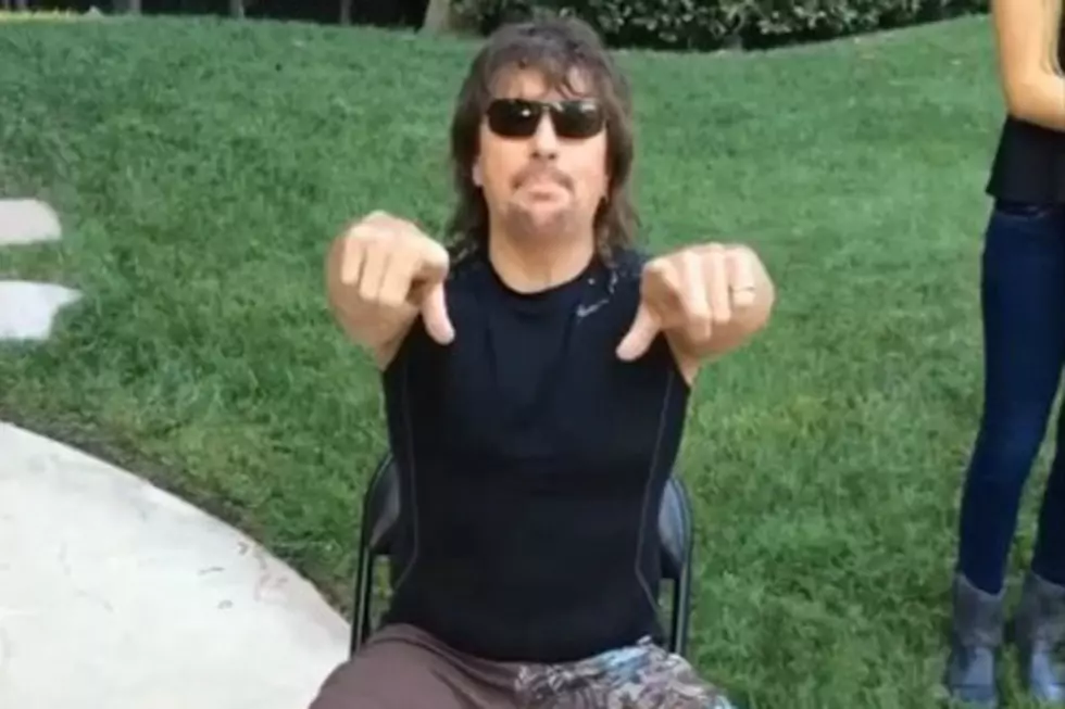 Richie Sambora Accepts Jon Bon Jovi&#8217;s Ice Bucket Challenge