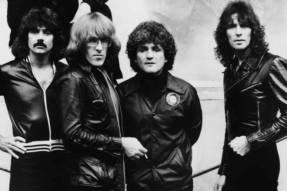 Jefferson Airplane Guitarist Paul Kantner dies at 74