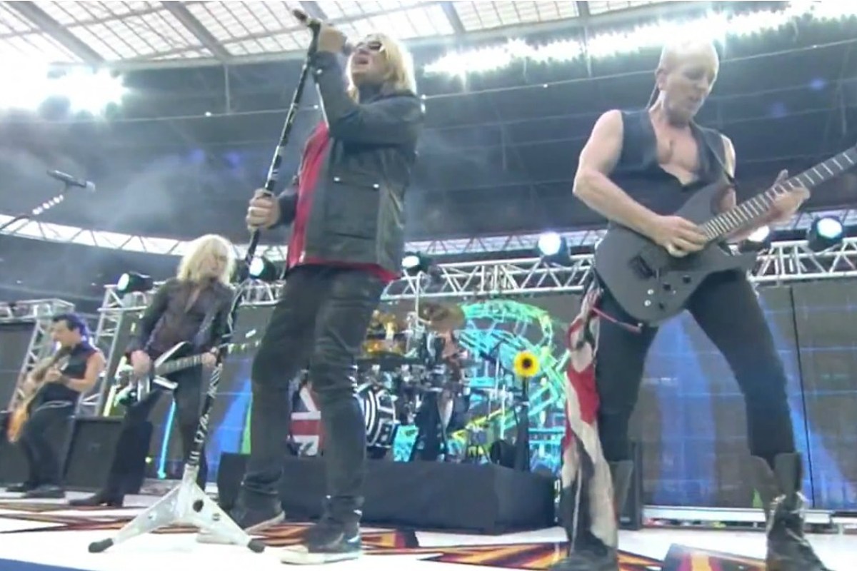 Def Leppard Post Official Video From NFL Pregame Show