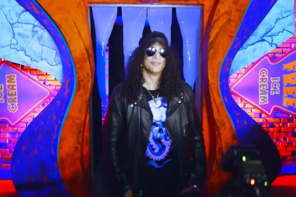 Watch Slash Walk Through His Own Halloween Horror Maze