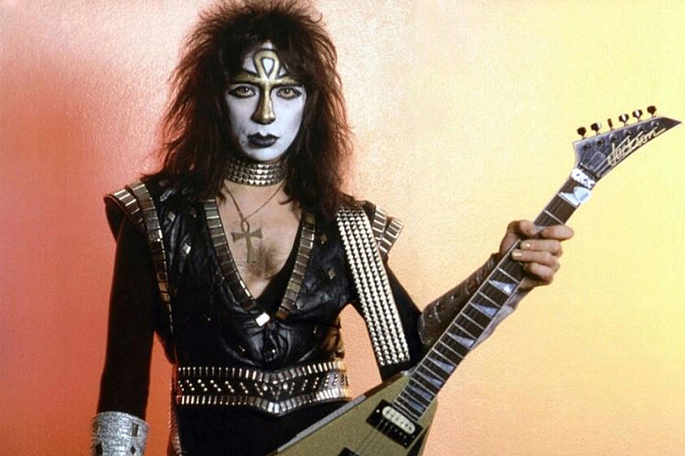 Vinnie Vincent Auctioning Off Everything from His Clothes to His Copyrights