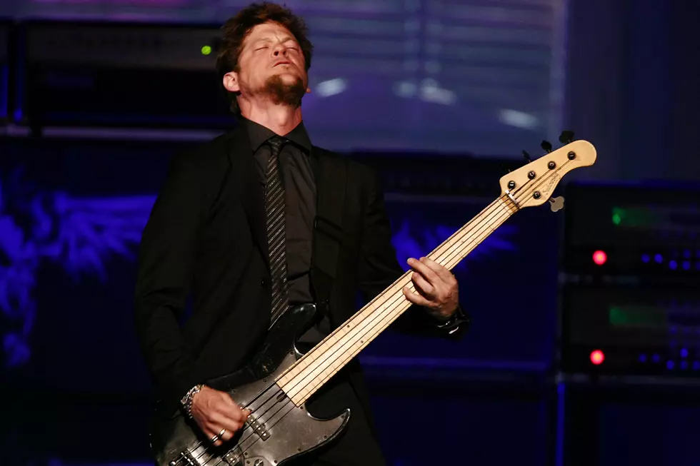 15 Years Ago: Jason Newsted Quits Metallica
