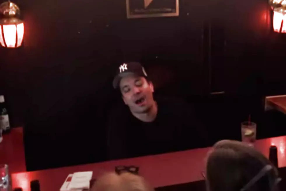 Watch Jimmy Fallon Lead a New York City Bar in a Billy Joel Singalong 