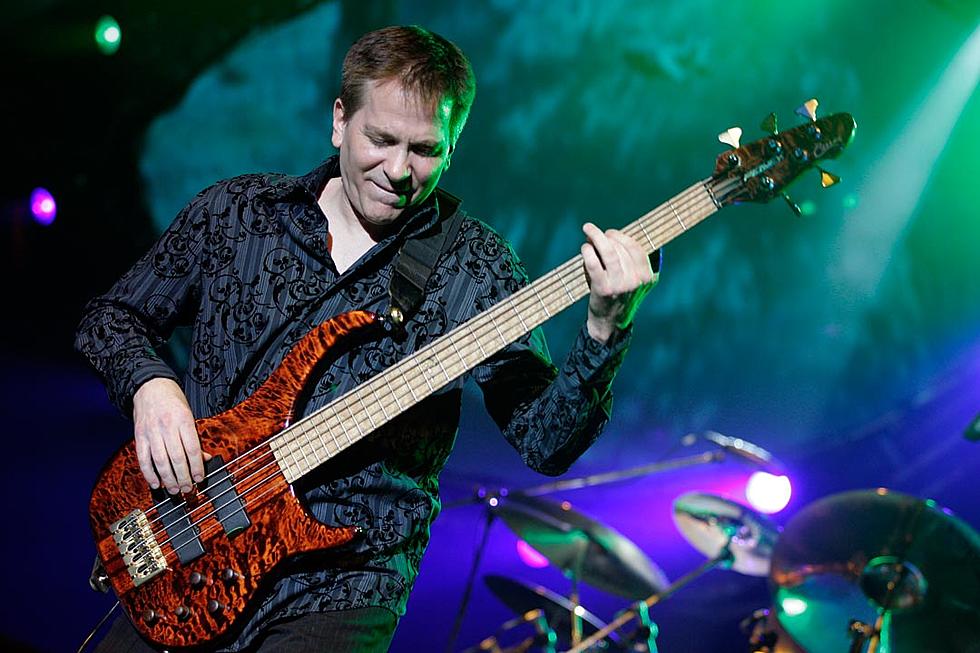 Toto Bassist Mike Porcaro Dies at 59