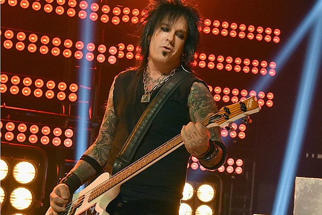 Nikki Sixx Is Hoping to Avoid Tears During Motley Crue&#8217;s Final Show