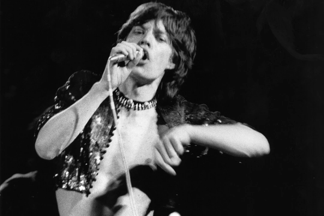Mick Jagger Reveals the Inspiration for Rolling Stones Classic 'Moonlight  Mile'