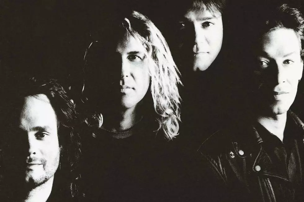 35 Years Ago: Van Halen Solidifies the Sammy Hagar Era With &#8216;OU812&#8242;