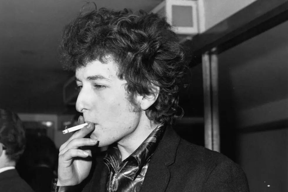 Watch Angry Bob Dylan Fans Complain About Him Going Electric