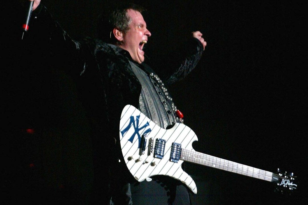 Exploding Meat Loaf UPDATED: Meat Loaf Collapses Onstage, Reportedly in 'Stable' Condition