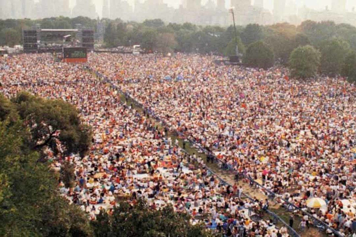 The Story of Paul Simon's Massive Central Park Concert