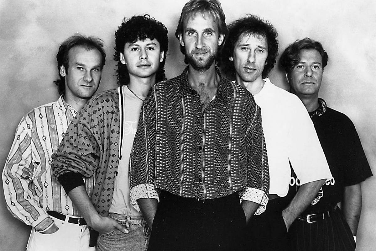 When Mike Rutherford Moonlighted With 'Mike and the Mechanics'