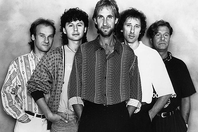 When Mike Rutherford Moonlighted With 'Mike and the Mechanics'