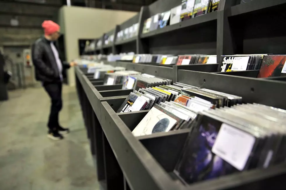 Physical Sales of Catalog Titles Overtake New Releases in 2015