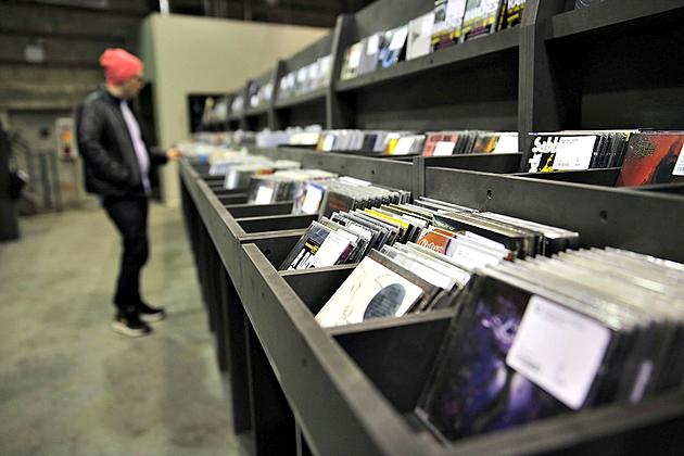 Physical Sales of Catalog Titles Overtake New Releases in 2015