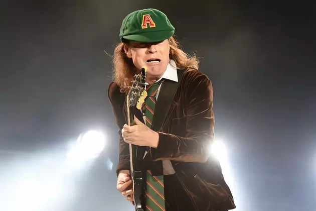 AC/DC Fans Can Drink at Auckland Show After All