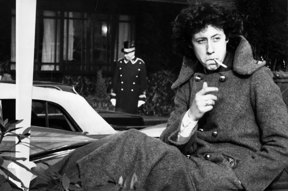 How Arlo Guthrie&#8217;s Arrest Inspired the Thanksgiving Classic &#8216;Alice&#8217;s Restaurant&#8217;