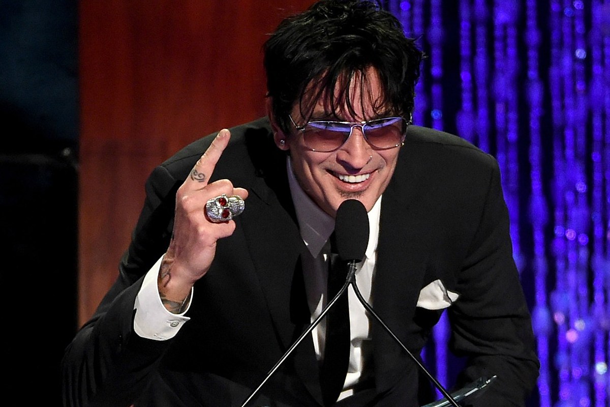 Tommy Lee Promises He's 'Back to 100 Percent' on Motley Crue Tour After ...