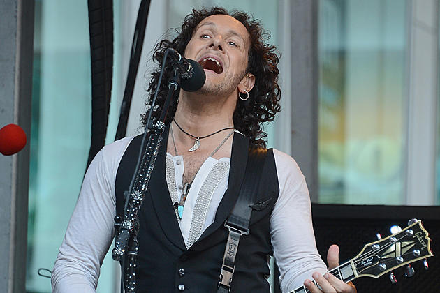 Vivian Campbell&#8217;s Last in Line Set to Release &#8216;Heavy Crown&#8217;