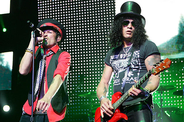 When Velvet Revolver Debuted With ‘Contraband’