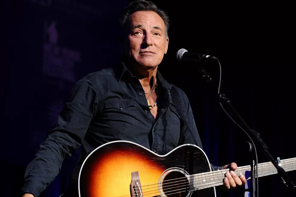 Bruce Springsteen Slips Up, Calls Out to Pittsburgh During Cleveland Gig