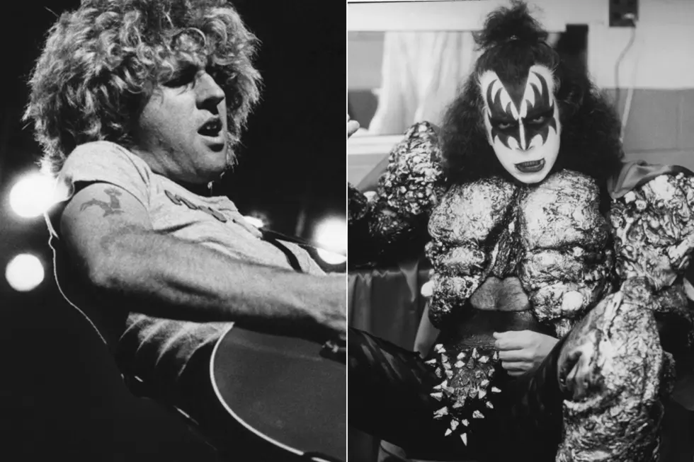 When Sammy Hagar Exposed Himself to Kiss Fans