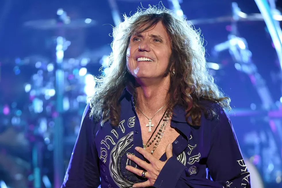 Whitesnake goes on tour