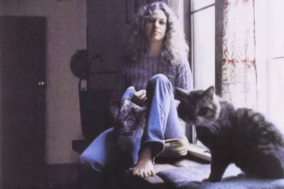 How Carole King Created Her Blockbuster Masterpiece ‘Tapestry’