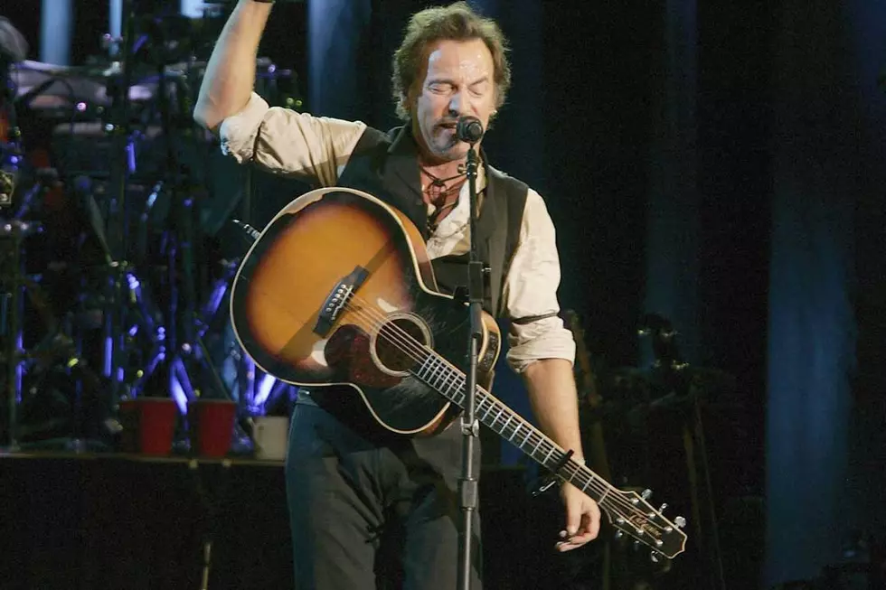 10 Years Ago: Bruce Springsteen Pays Tribute to a Folk Music Hero on ‘We Shall Overcome: The Seeger Sessions’