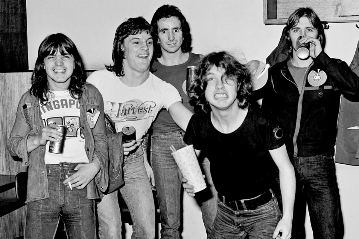 Nedgang afrikansk privat When AC/DC Began Their First U.K. Tour