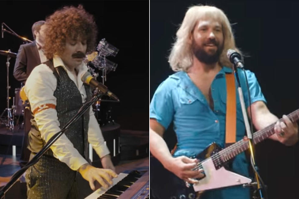 Watch Jimmy Fallon&#8217;s and Paul Rudd&#8217;s Remake of Styx&#8217;s &#8216;Too Much Time on My Hands&#8217; Video