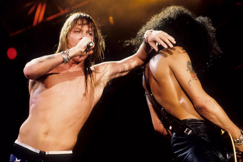 25 Years Ago: Axl Rose Confirms Slash Is Out of Guns N’ Roses