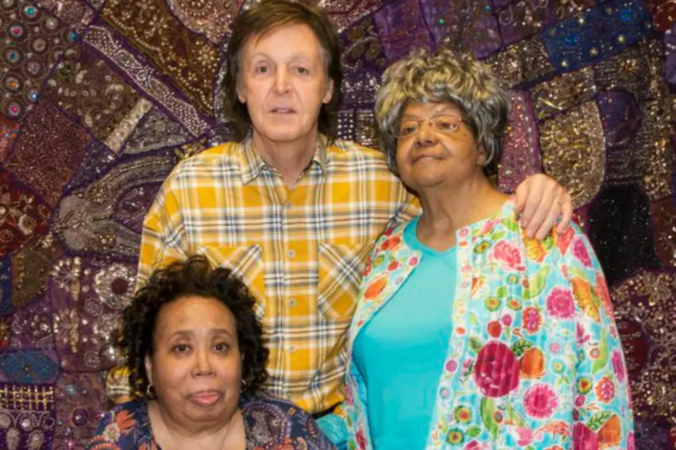 Paul McCartney Meets Women Who Inspired Beatles’ ‘Blackbird’ as Little Rock High School Students