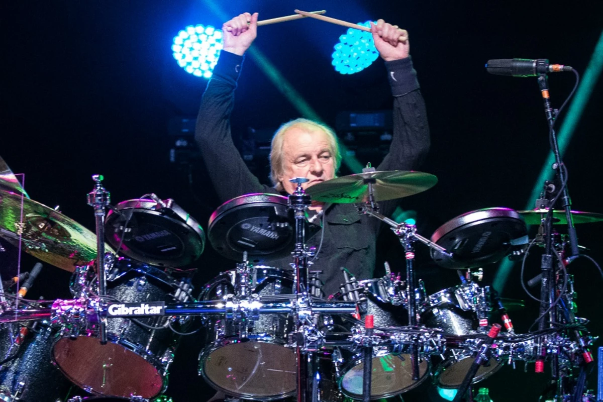 Yes Drummer Alan White Takes Hiatus for Back Surgery