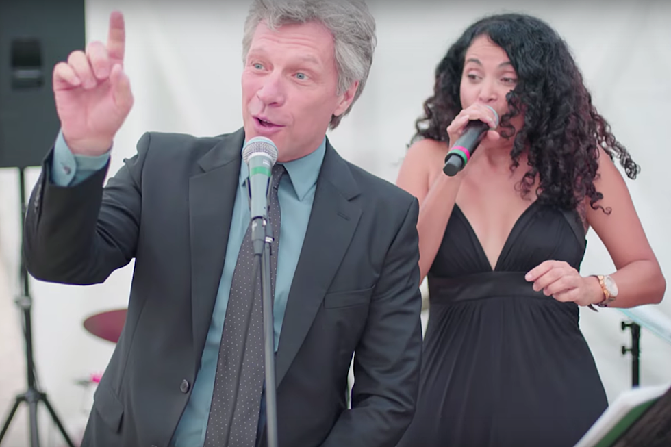 Watch Jon Bon Jovi Sing ‘Livin’ on a Prayer’ With a Wedding Band