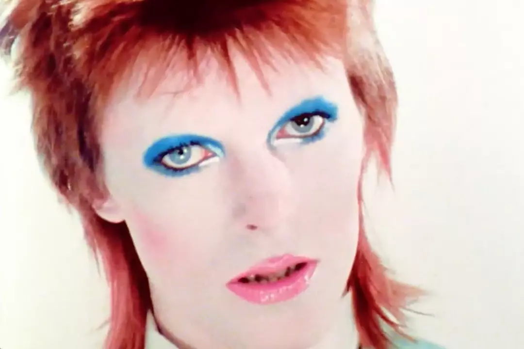 David Bowie Documentary Coming In 17 Life On Mars Video Gets Update