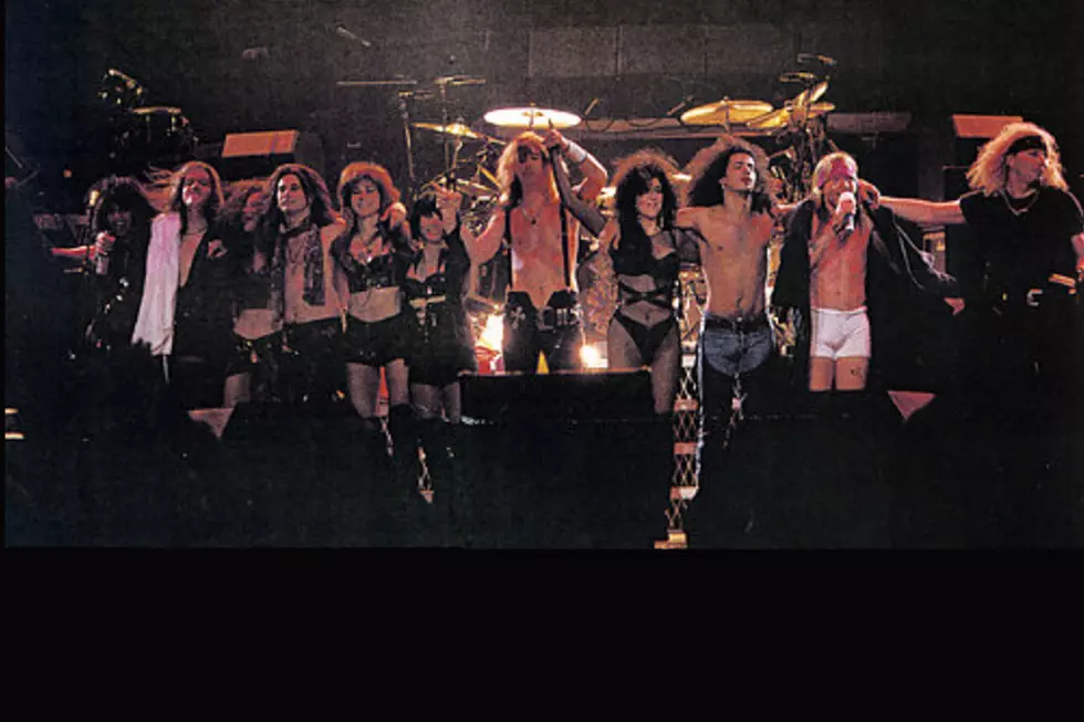 When Guns N’ Roses Welcomed Gilby Clarke and a Horn Section on Stage